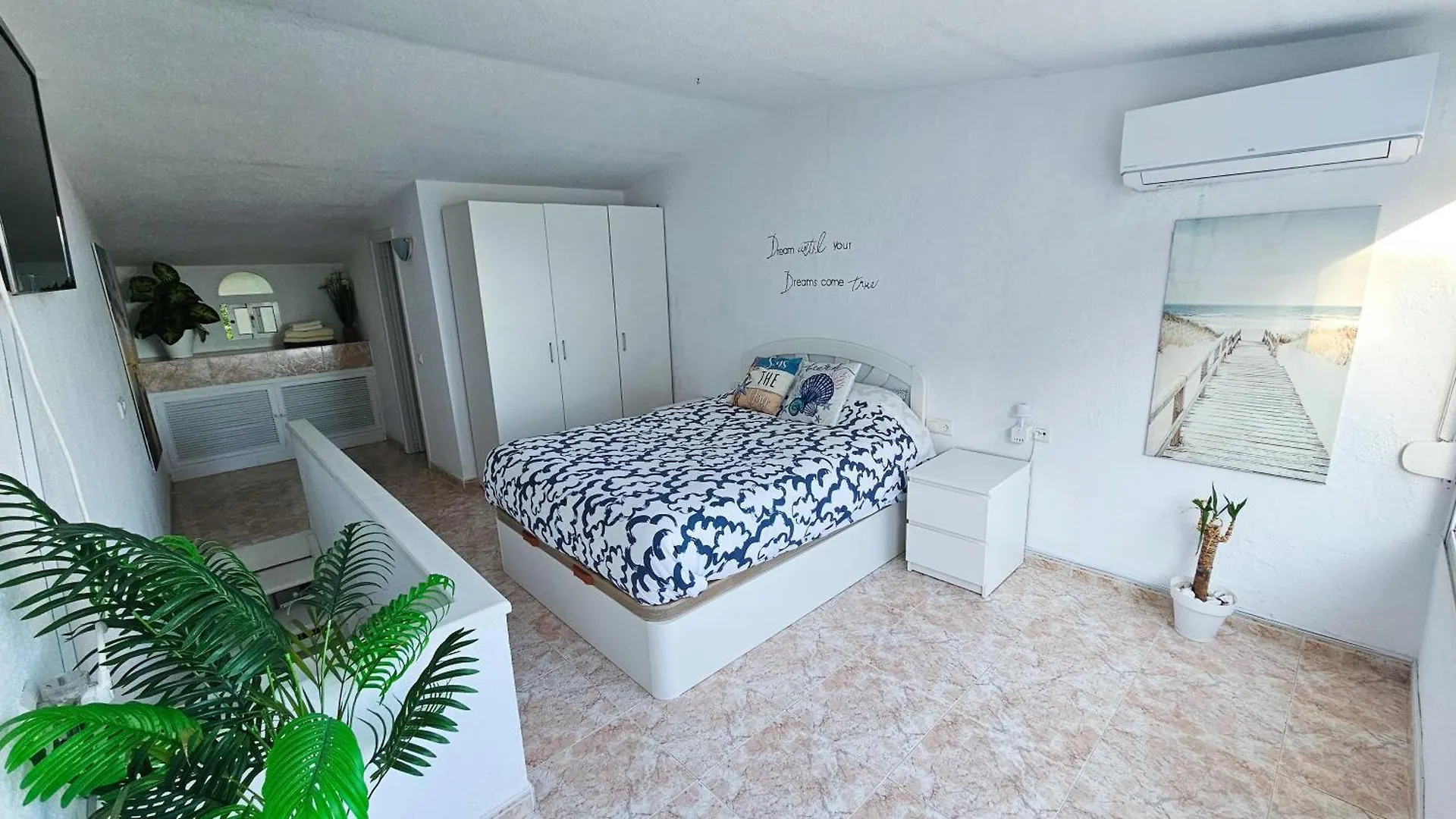 Duplex Con Bellas Vistas Al Mar, A Pasos De La Playa Estepona